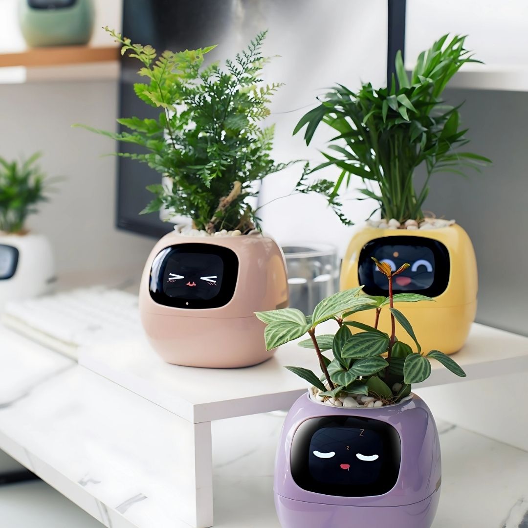 AI-Powered Plant Pot: Ivy The PlantiPet